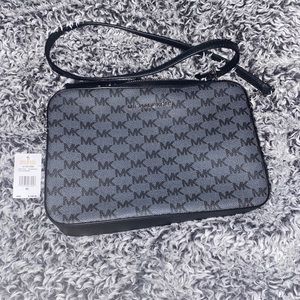 Michael Kors Cross Body bag